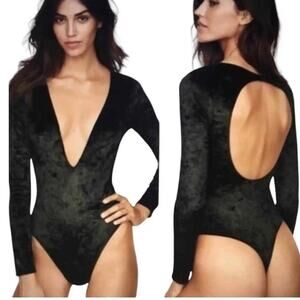 Victorias Secret Womens Crushed Velvet Plunge Cutout Bodysuit.